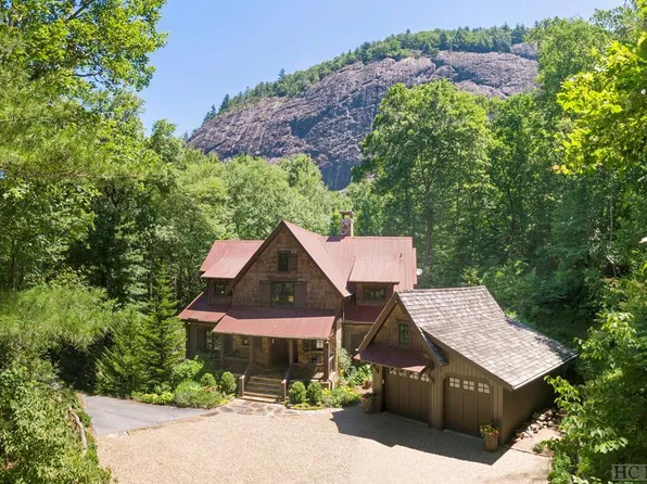 1106 E Valley Dr, Glenville, NC 28774