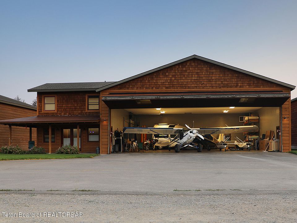1st image of 322 Airport Dr