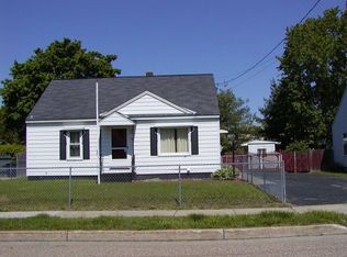 42 Birch Ct, Burlington, VT 05408