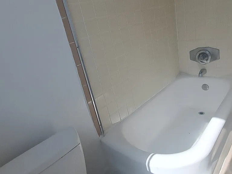 5944 Carlton Way — Photo 14