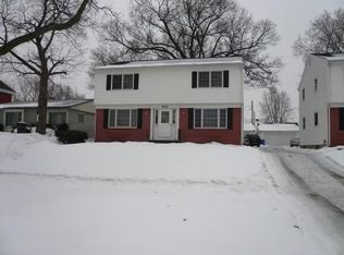 1937 B Ave NE, Cedar Rapids, IA 52402