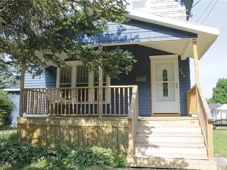 360 S So Indiana Ave — Photo 2