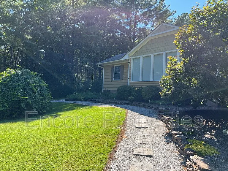 105 Baybrook Ct — Photo 3