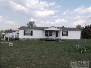 928 Xixtown Rd, Westmoreland, TN 37186