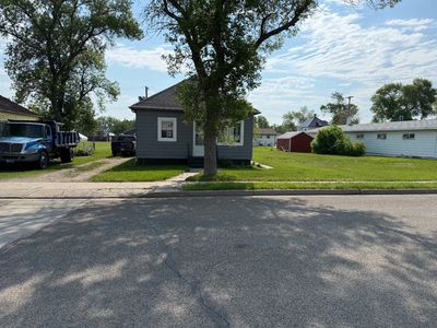 13 N 7th St, Wishek, ND, 58495