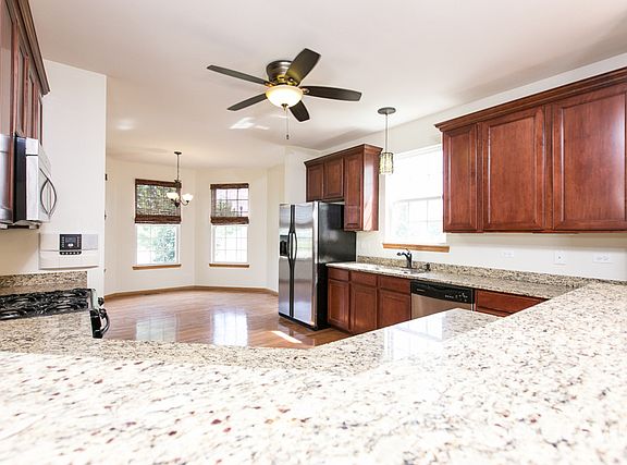 3rd image of 202 Shannon Pkwy