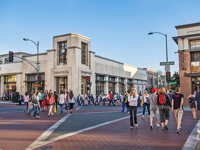 Shopping & entertainment destination, Old Town Pasadena