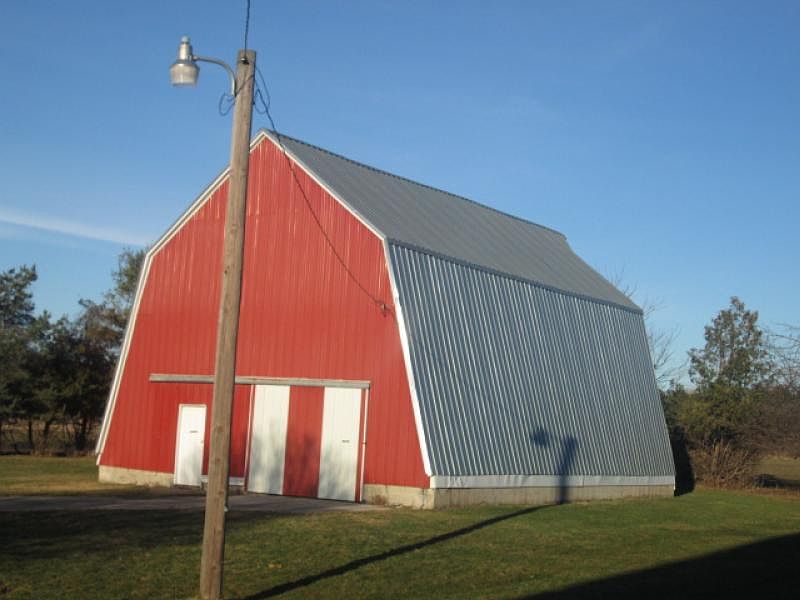 2nd image of 3413 Maxwell Rd