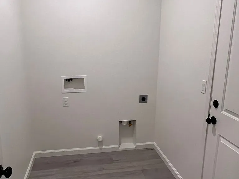 417 Fortuna Ct — Photo 15