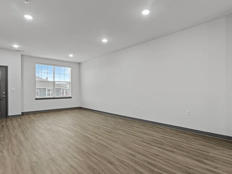 Ashgrove Farms Townhomes — Photo 22