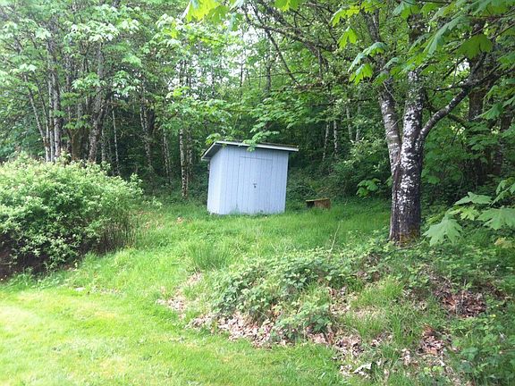 3rd image of 208 Bonneville Dr