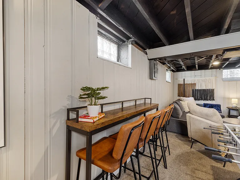 2399 Bacon Ave — Photo 34
