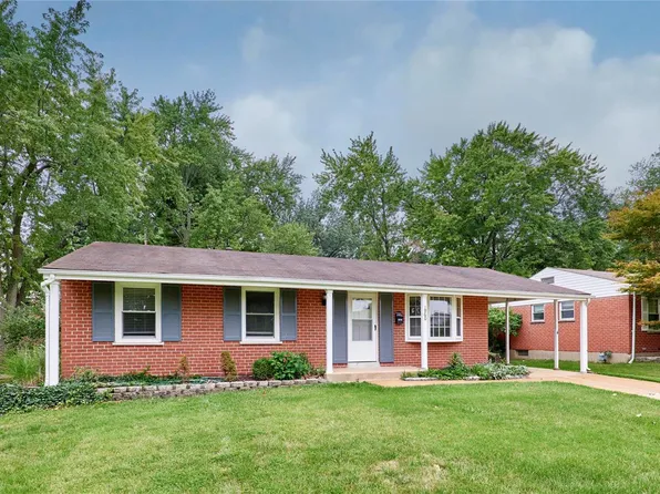 1960 Gerard Park Ln, Hazelwood, MO 63042
