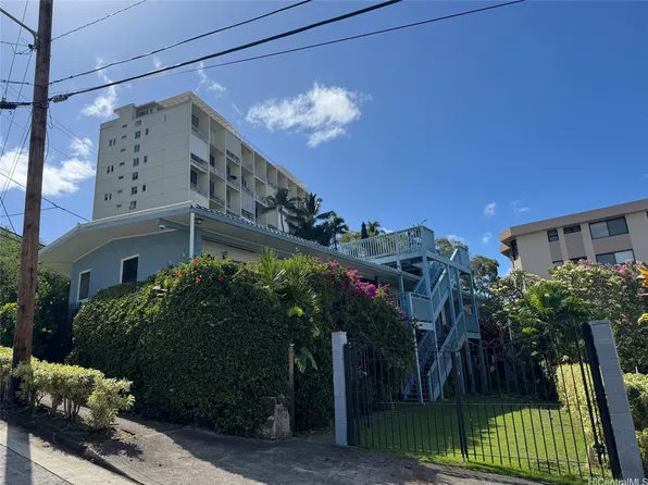1617 Miller St APT 3, Honolulu, HI 96813