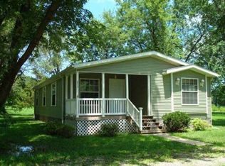 2713 SW Lower Lake Rd, Saint Joseph, MO 64504