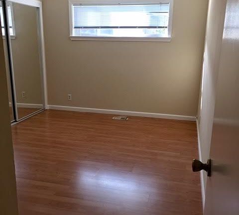 3rd image of 1577 Maurice Ln APT 1