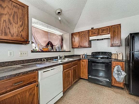 2nd image of 2309 Fall Ct
