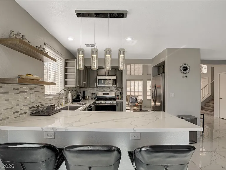 7301 Casa Solar Ct — Photo 9