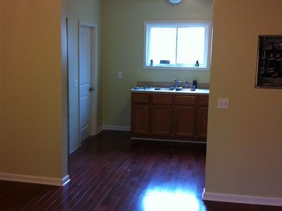 5th image of 116 Caledonia St NE APT 2