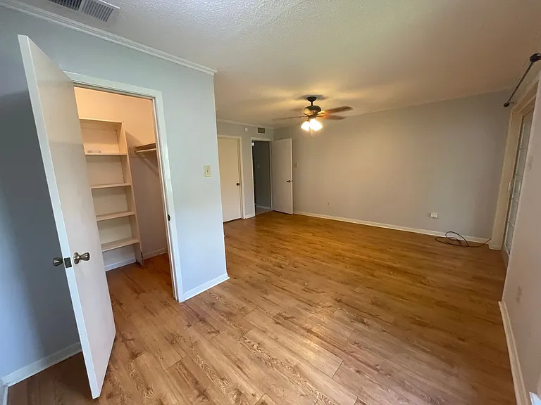 4625 Vail St — Photo 17