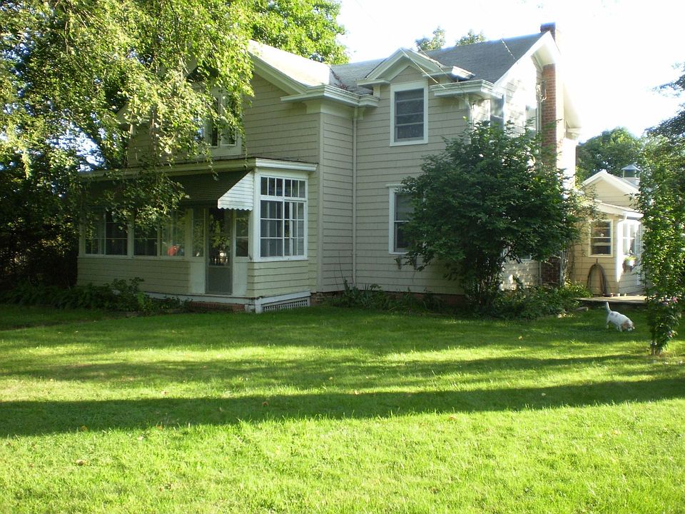 2140 Carroll Ave. Peconic