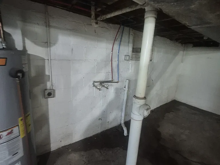 433 Plaza Ave — Photo 12
