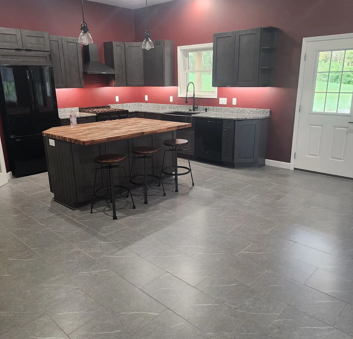 2 bed, $1,700 — Photo 1