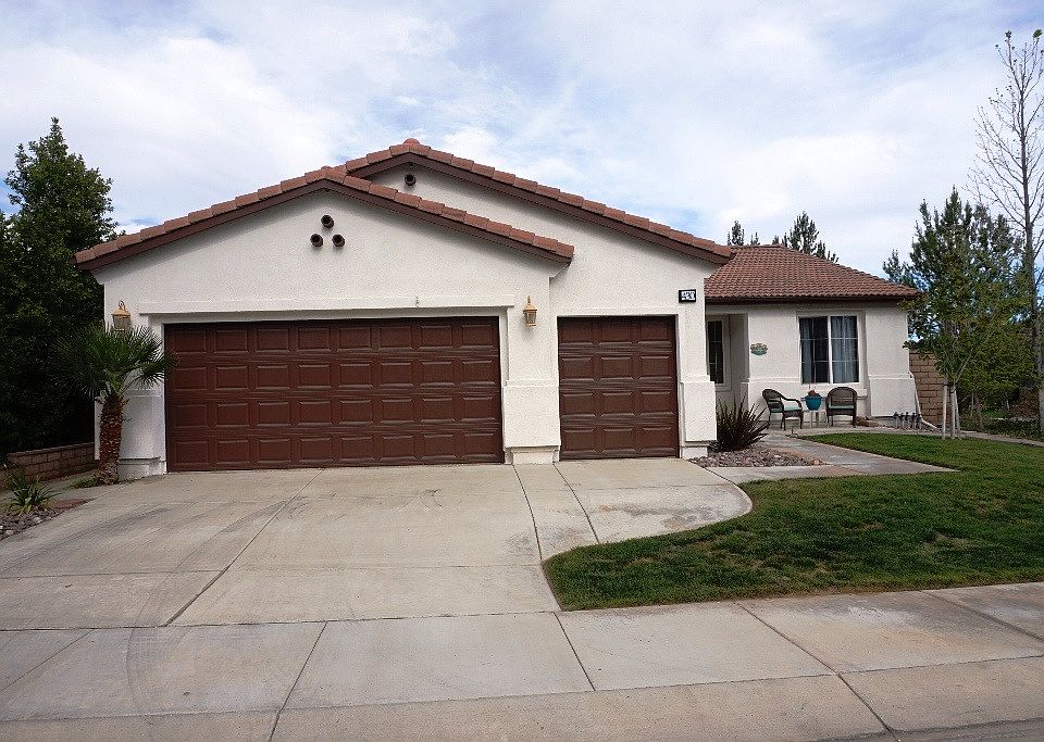 1st image of 430 Garcia Dr