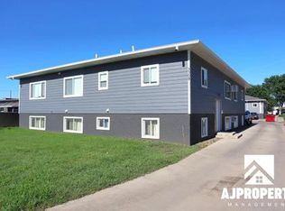 3308 S Lincoln Ave #2, Sioux Falls, SD 57105