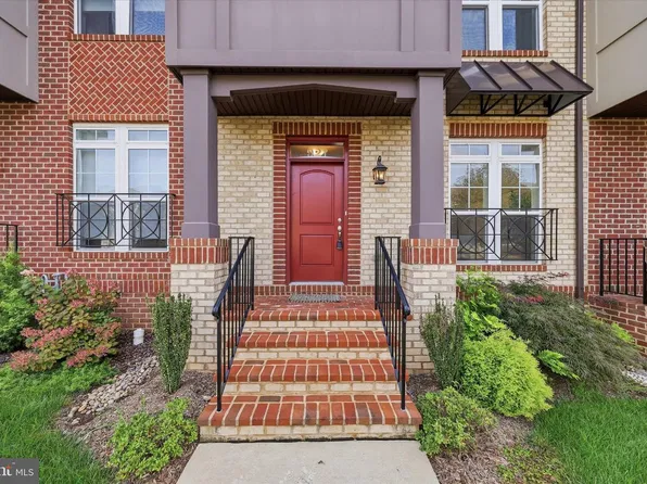 921 Holden Rd, Frederick, MD 21701
