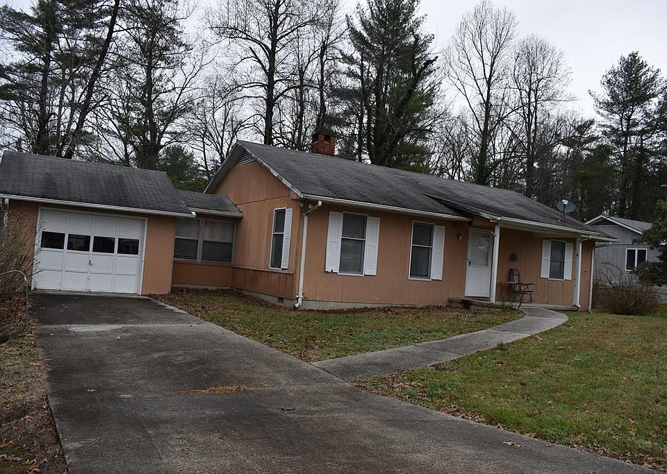 1st image of 175 Heritage Cir