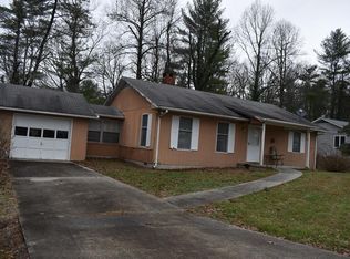 175 Heritage Cir, Crossville, TN 38571