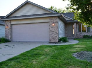 2807 Dryden Dr, Springfield, IL 62711