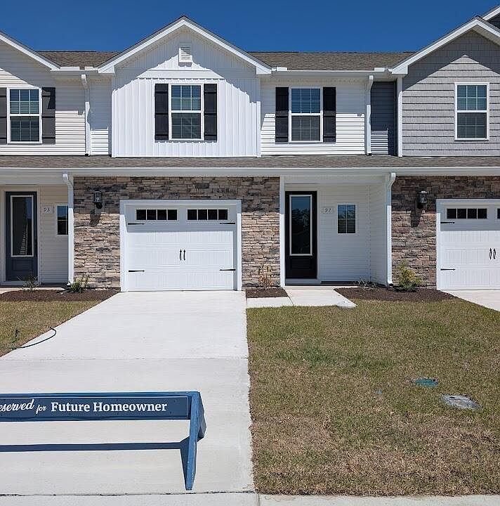 1st image of 97 Commons View Drive