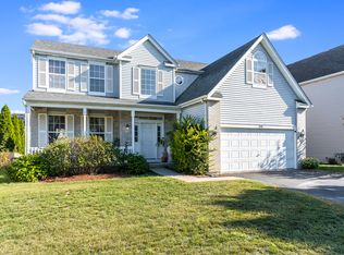 310 Zinnia Dr, Romeoville, IL 60446