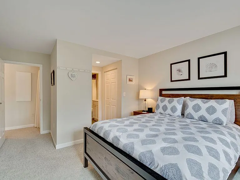 1 Watermill Pl #518 — Photo 8