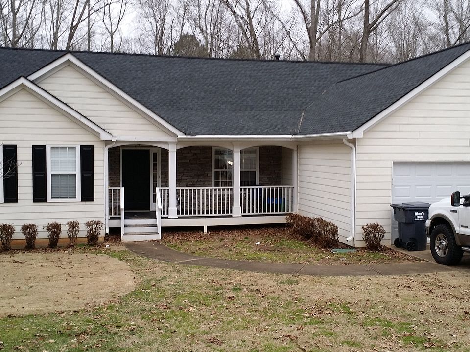 2nd image of 209 Westwind Dr