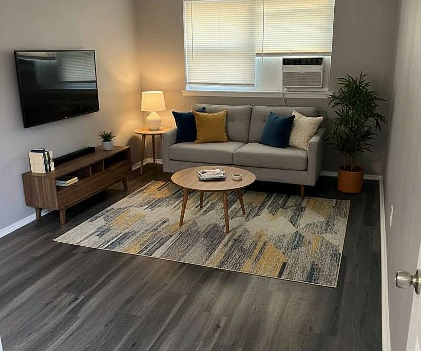 1st image of 809 Ann Ave APT 212