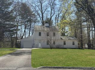 6 Bradley Rd, Simsbury, CT 06070