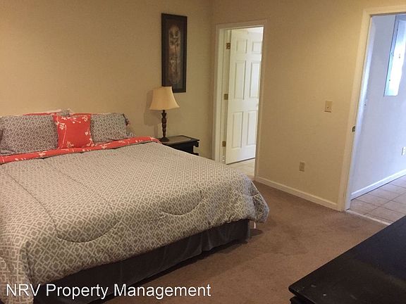 5th image of 3016 Shire Cir