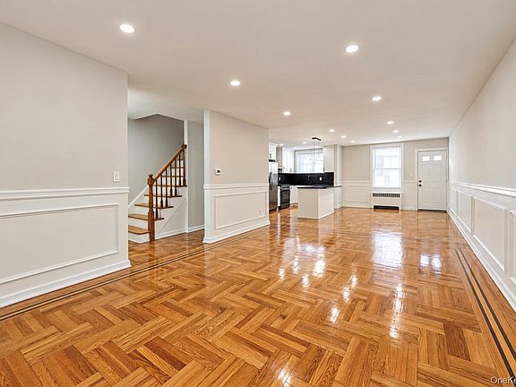 5th image of 2427 Morgan Avenue
