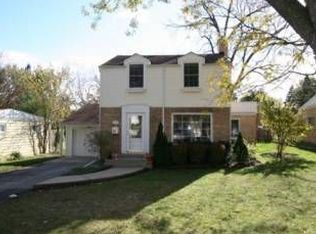 413 E Austin Ave, Libertyville, IL