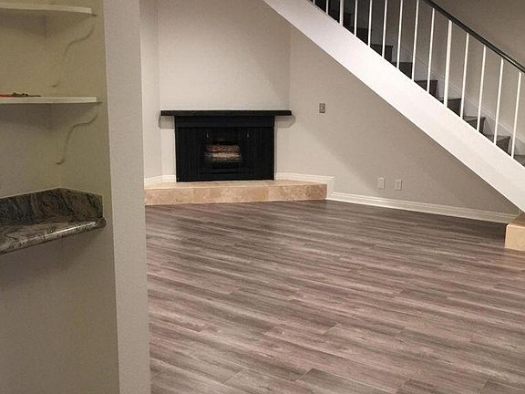 4th image of 3626 Summershore Ln