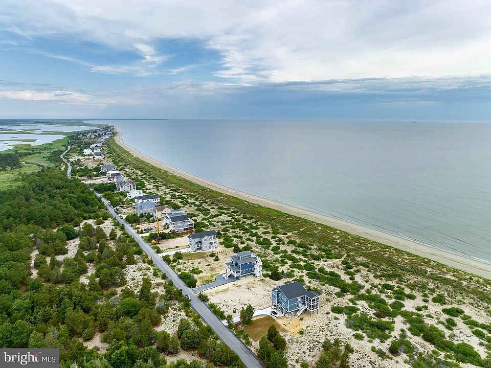 1st image of 1814 N Bay Shore Dr