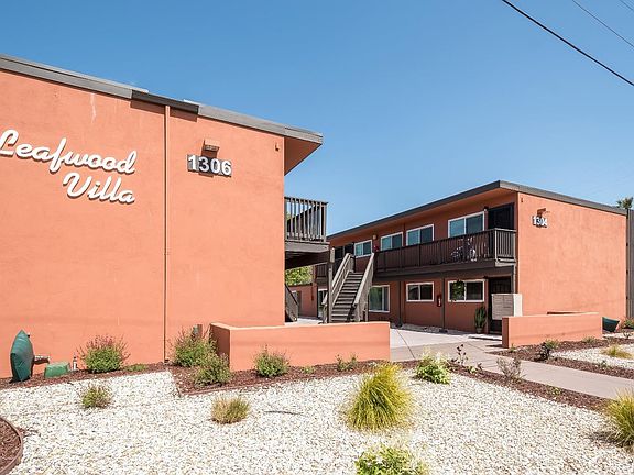 3rd image of 1304 - 1306 Leafwood Drive