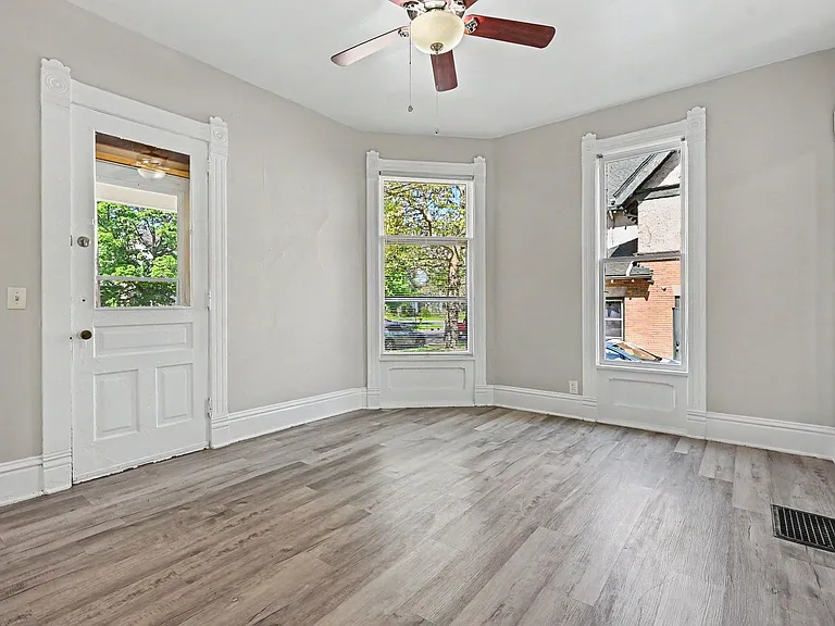 513 Wheaton Ave — Photo 12