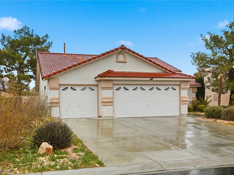 5204 Elm Grove Dr — Photo 3