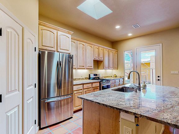 3rd image of 2101 Dora Ave NW #1
