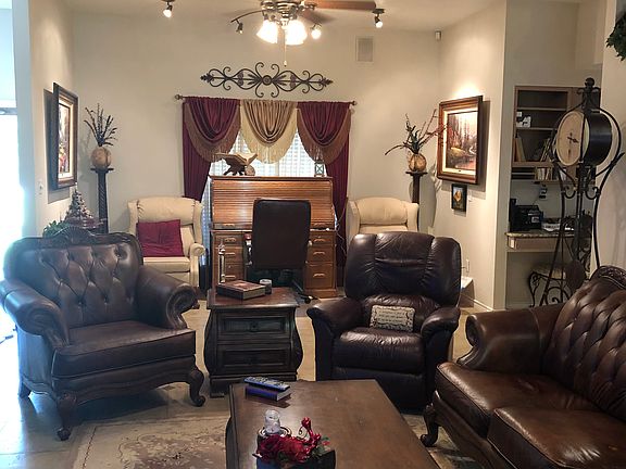 4th image of 32 Sammy Snead Dr