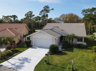 5974 Rachele Dr, Sarasota, FL 34243